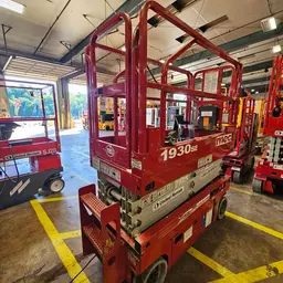 2017 MEC 1930SE Scissor Lift