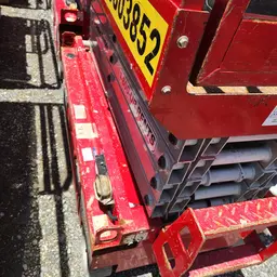 2018 MEC MICRO 19 Scissor Lift